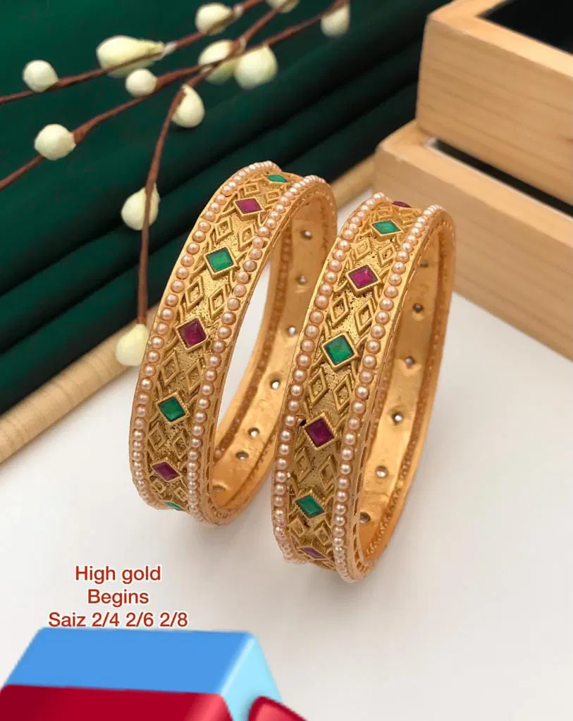 Fancy Design Matte Fancy Bangles Set Wholesalers In Delhi